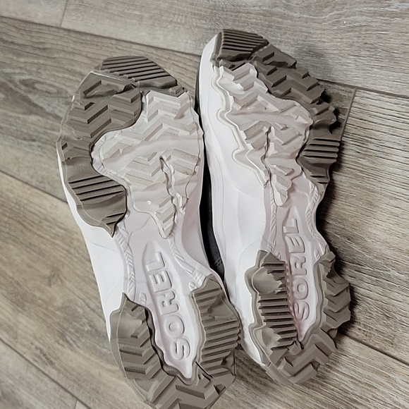 Sorel Size 5 Gray Kinetic Breakthru Caribou Sneaker Boot NWT - Picture 10 of 10